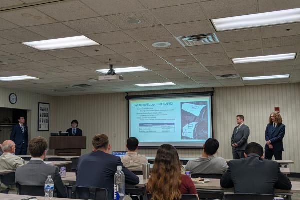 Winning student's presenting their capstone project 